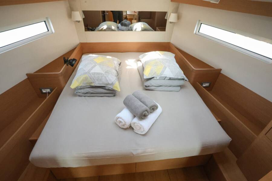 Sun Odyssey 440