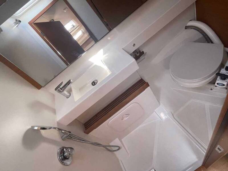 Sun Odyssey 440