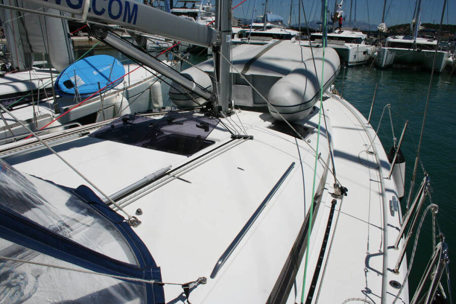 Sun Odyssey 440