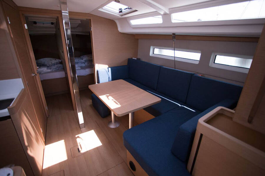 Sun Odyssey 440