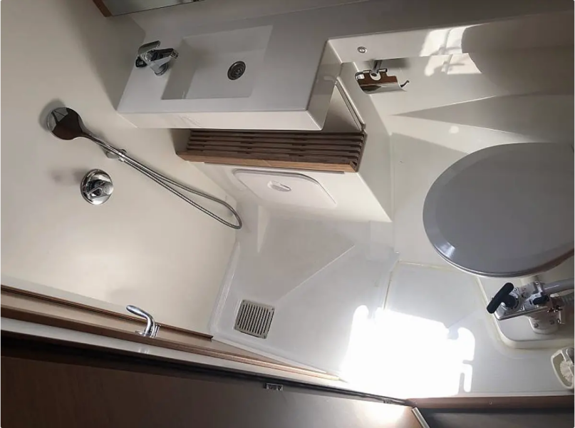 Sun Odyssey 440