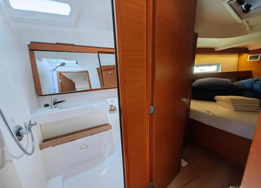 Sun Odyssey 440