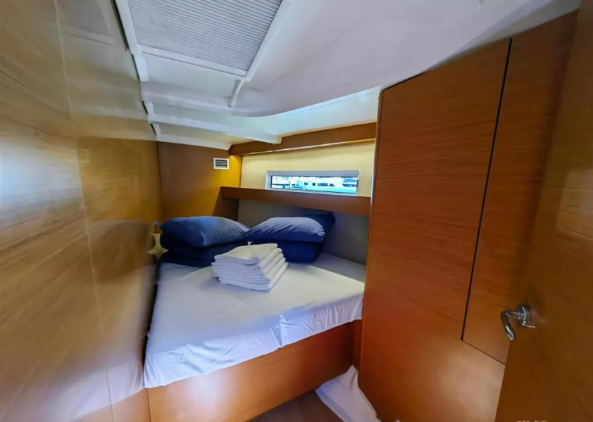 Sun Odyssey 440