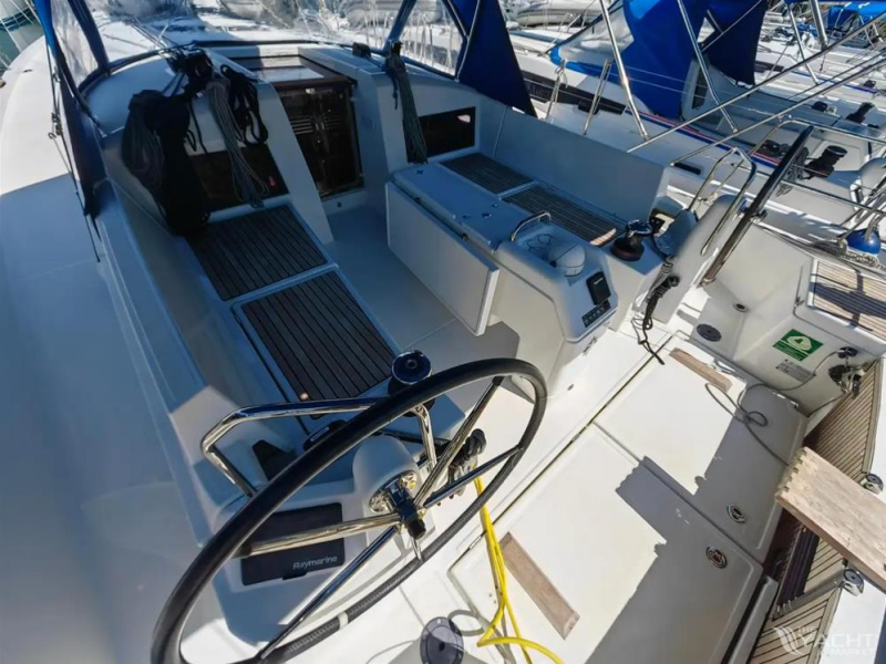 Sun Odyssey 440