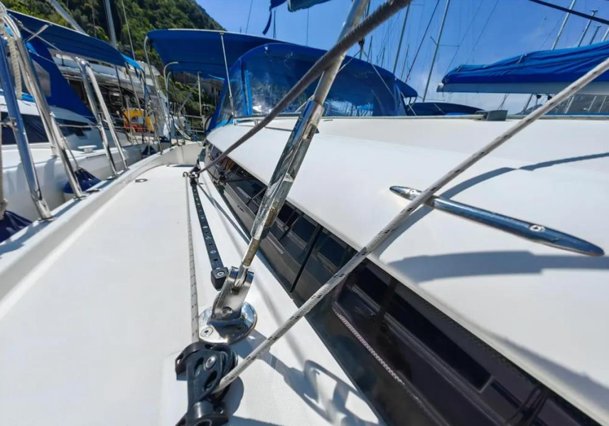 Sun Odyssey 440