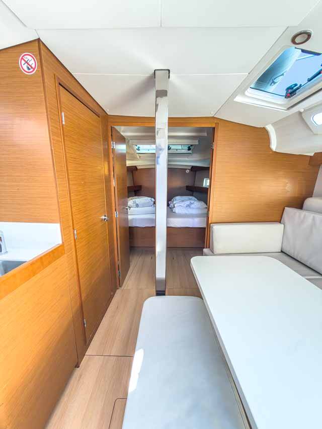Sun Odyssey 440
