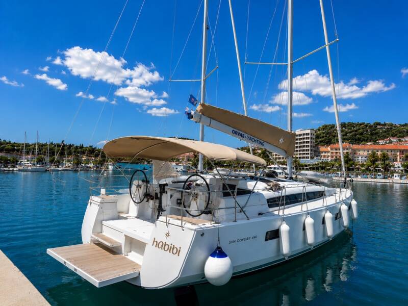 Sun Odyssey 440