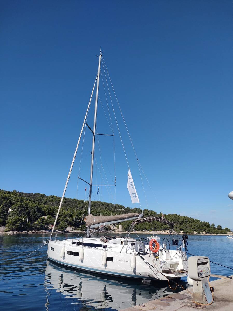 Sun Odyssey 440
