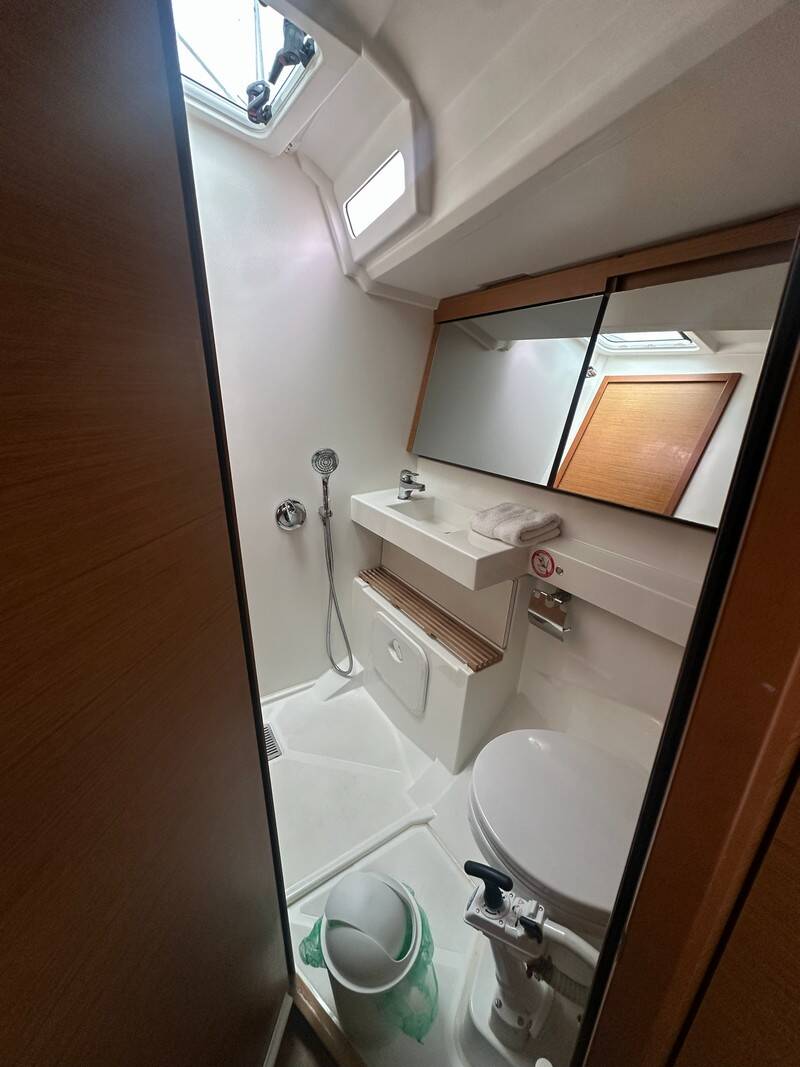 Sun Odyssey 440
