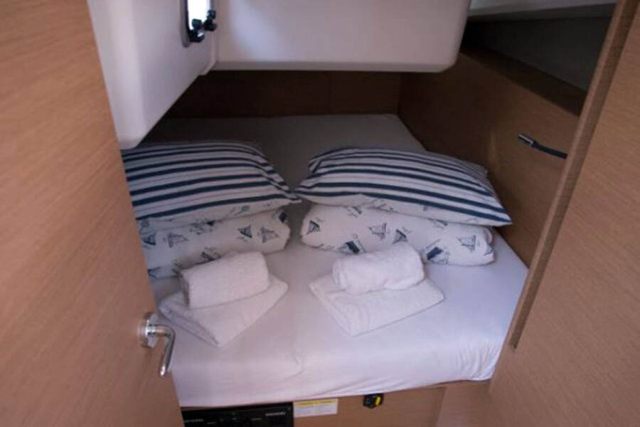 Sun Odyssey 440