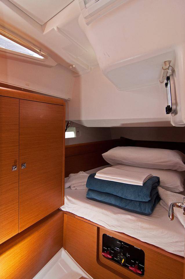 Sun Odyssey 449