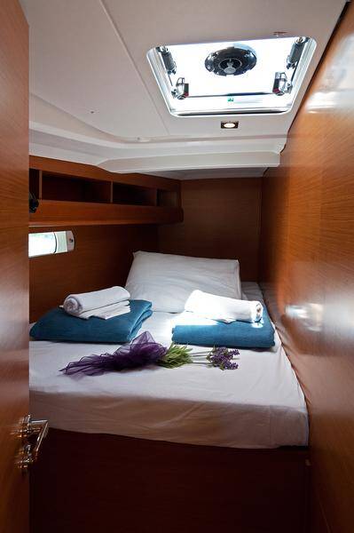 Sun Odyssey 469