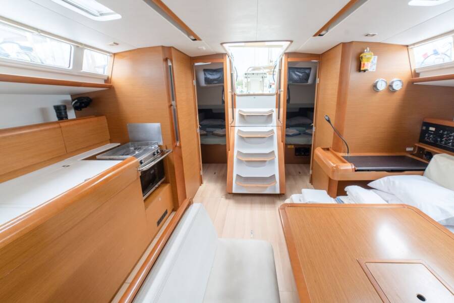 Sun Odyssey 479