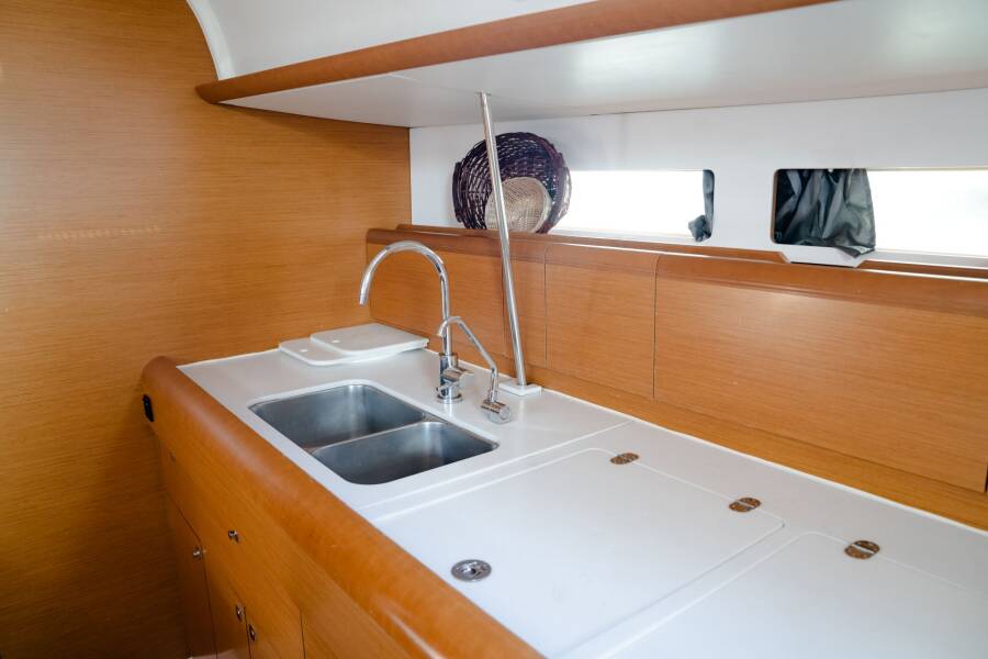 Sun Odyssey 479