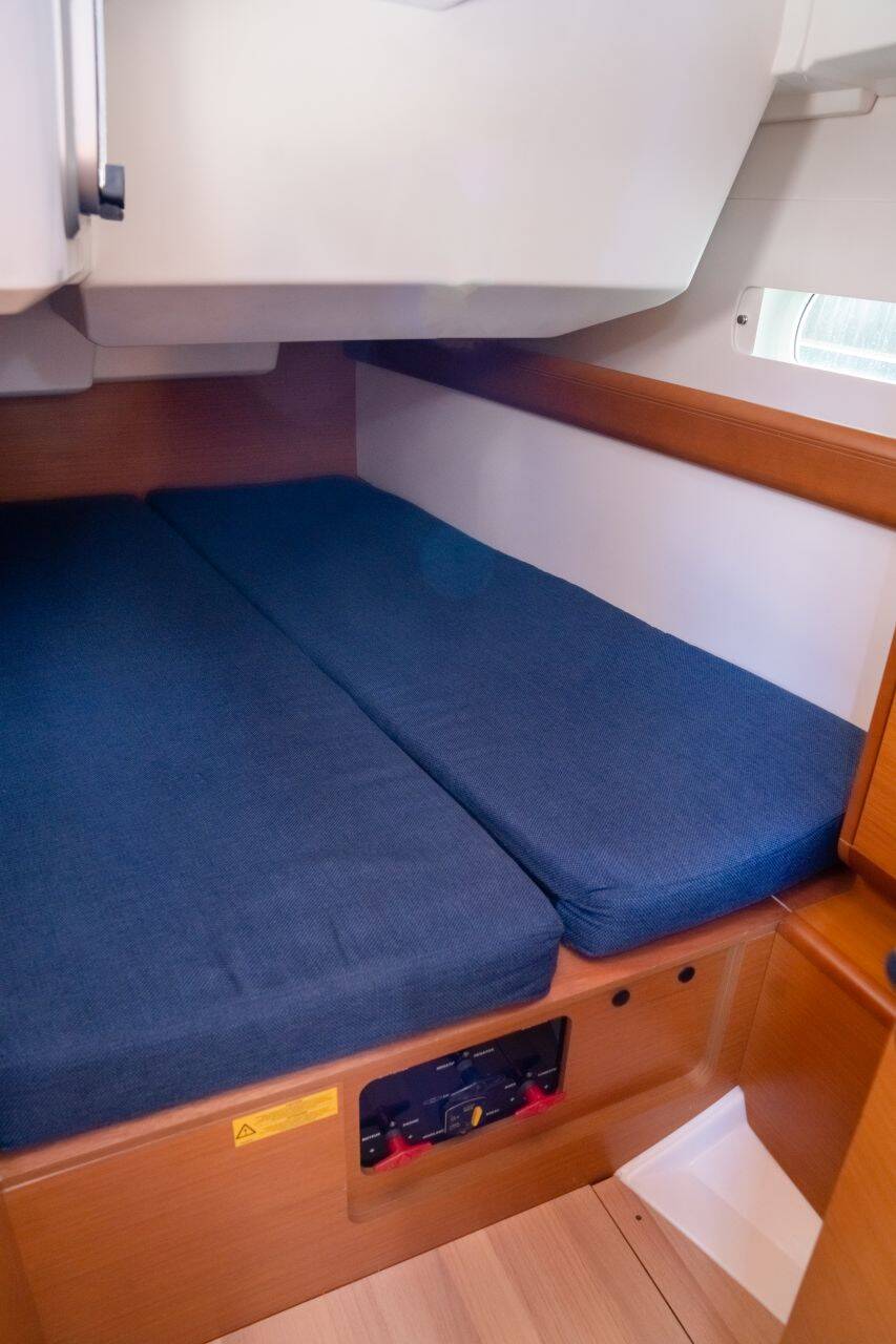Sun Odyssey 479