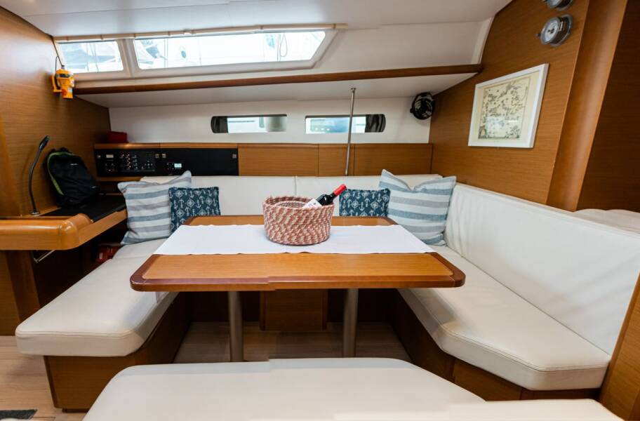 Sun Odyssey 479