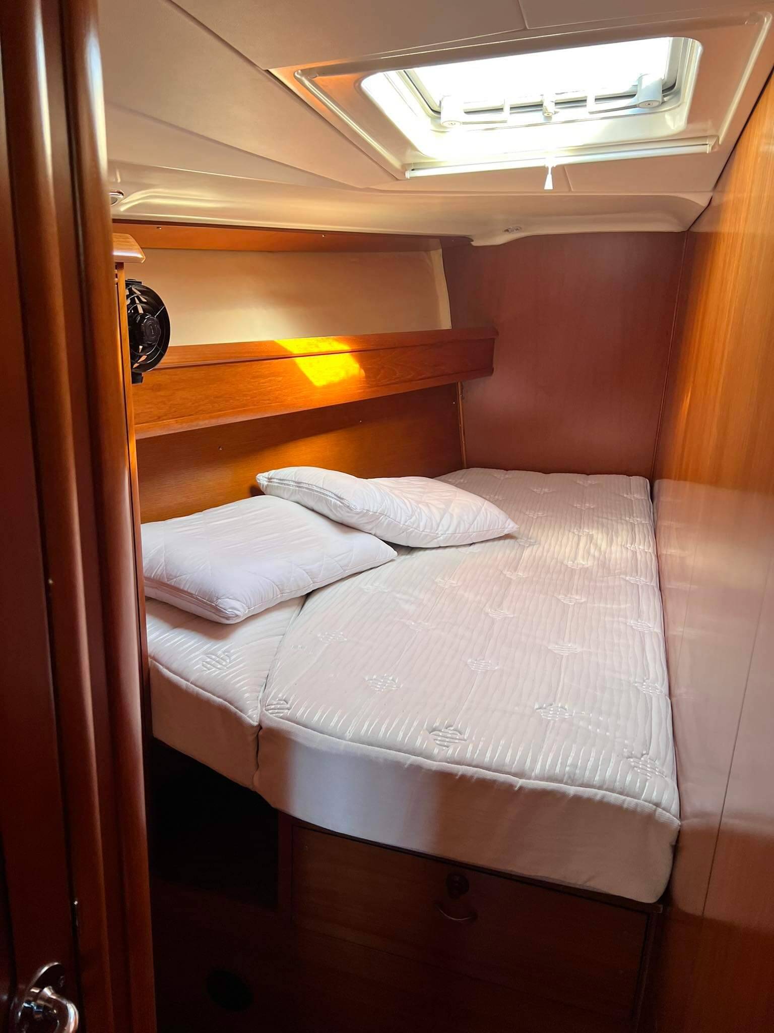 Sun Odyssey 49