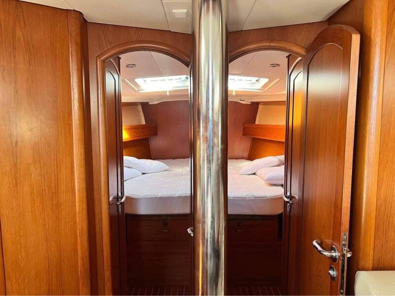 Sun Odyssey 49
