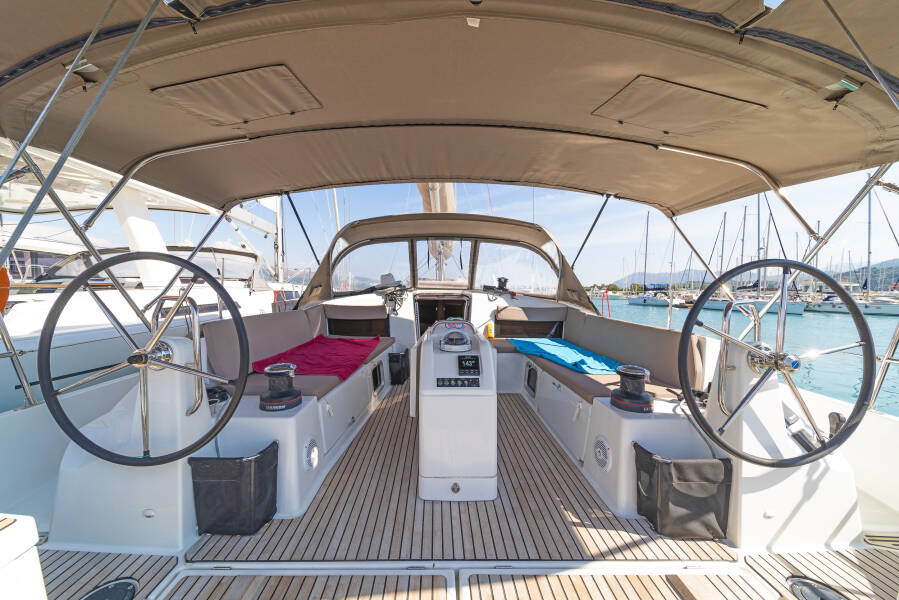 Sun Odyssey 490