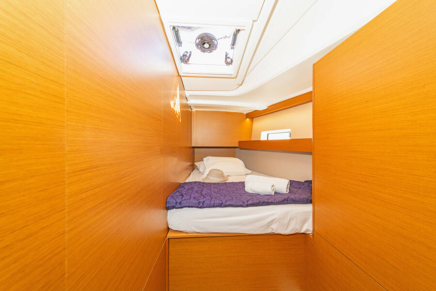 Sun Odyssey 490