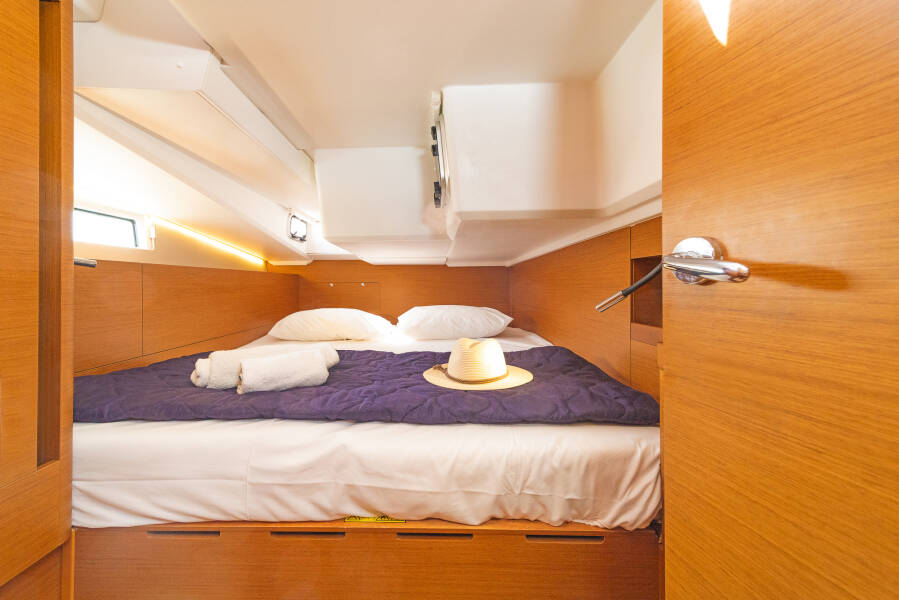 Sun Odyssey 490