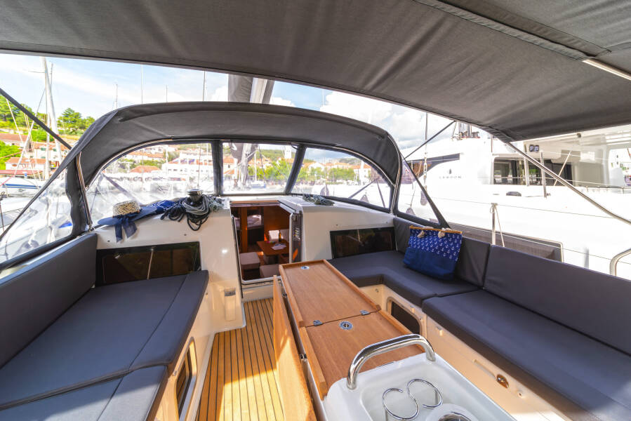 Sun Odyssey 490