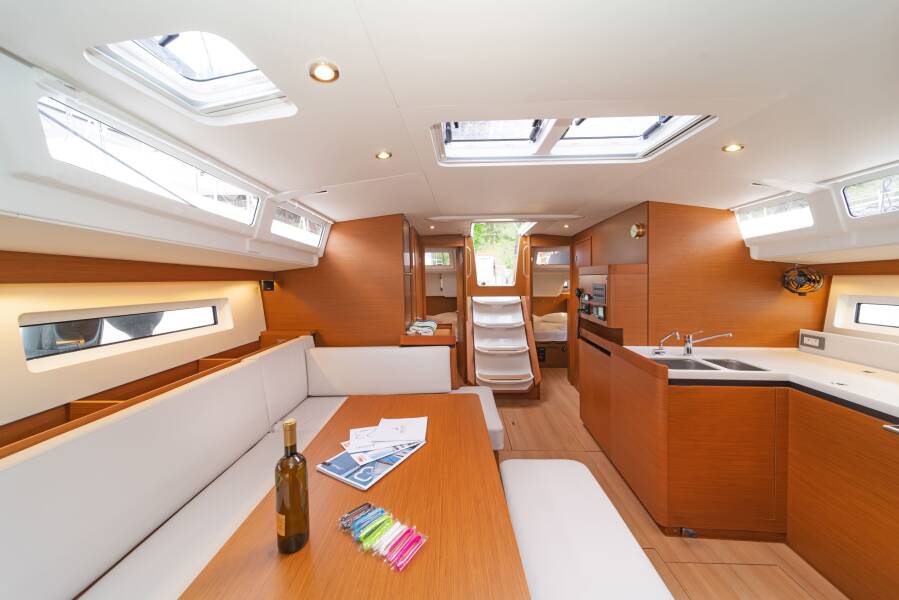 Sun Odyssey 490