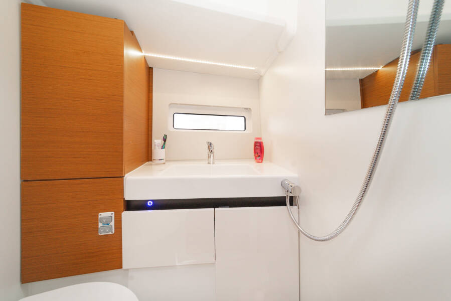 Sun Odyssey 490