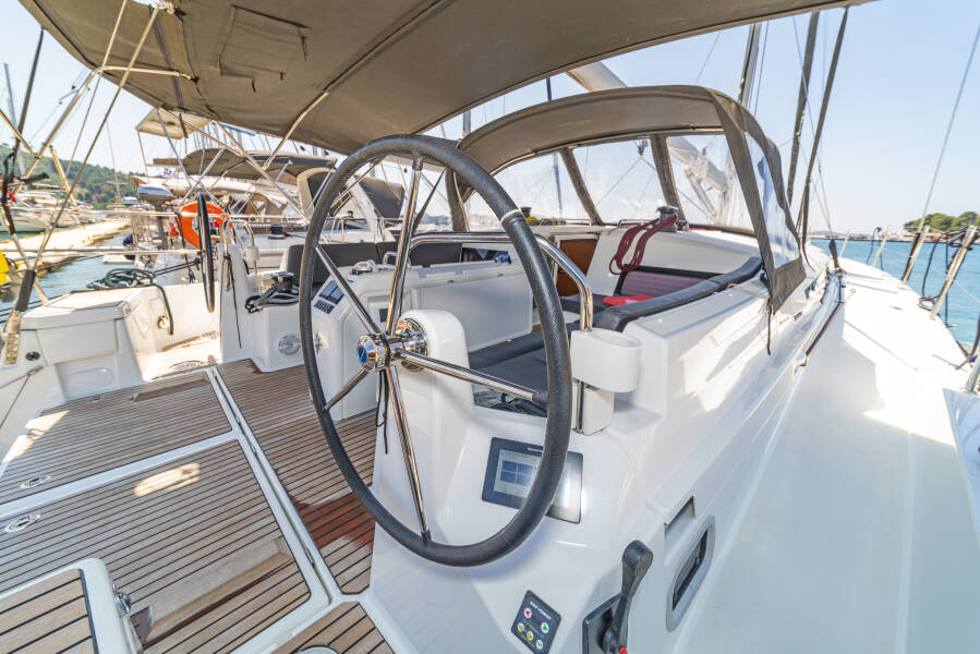 Sun Odyssey 490