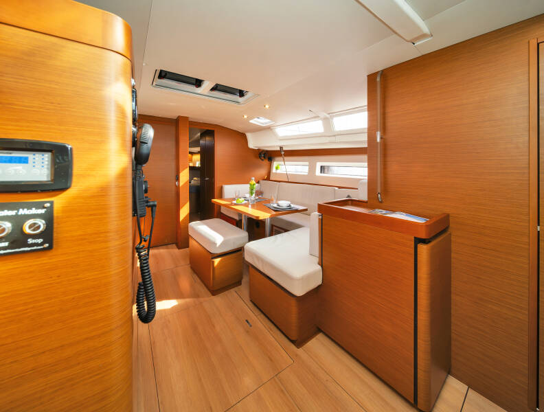 Sun Odyssey 490