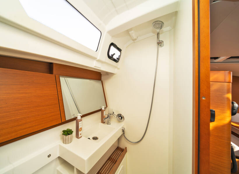 Sun Odyssey 490