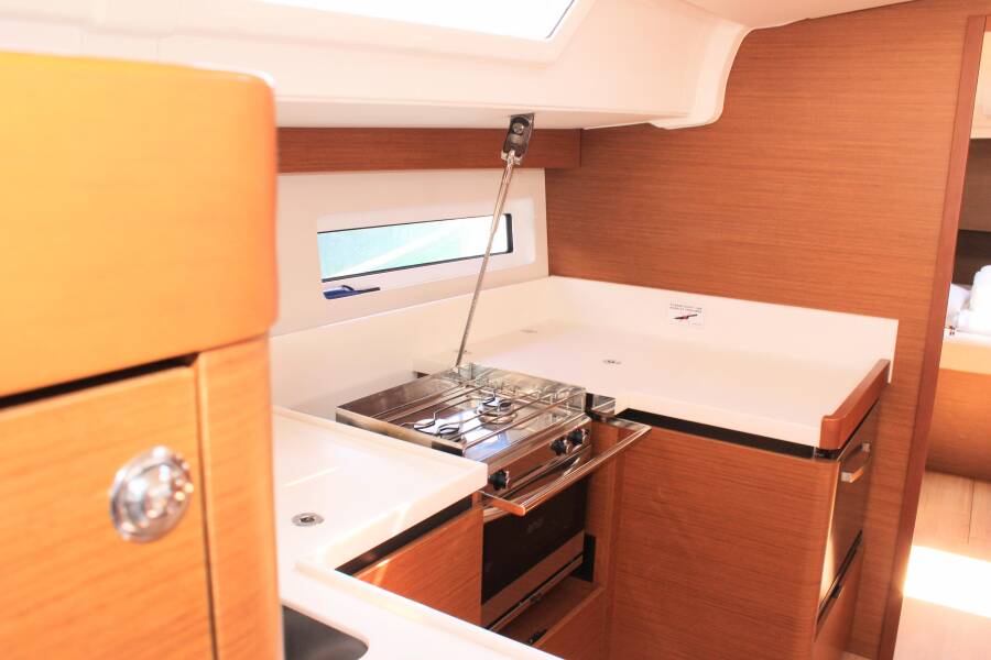 Sun Odyssey 490