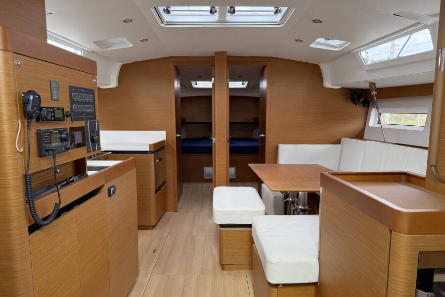 Sun Odyssey 490