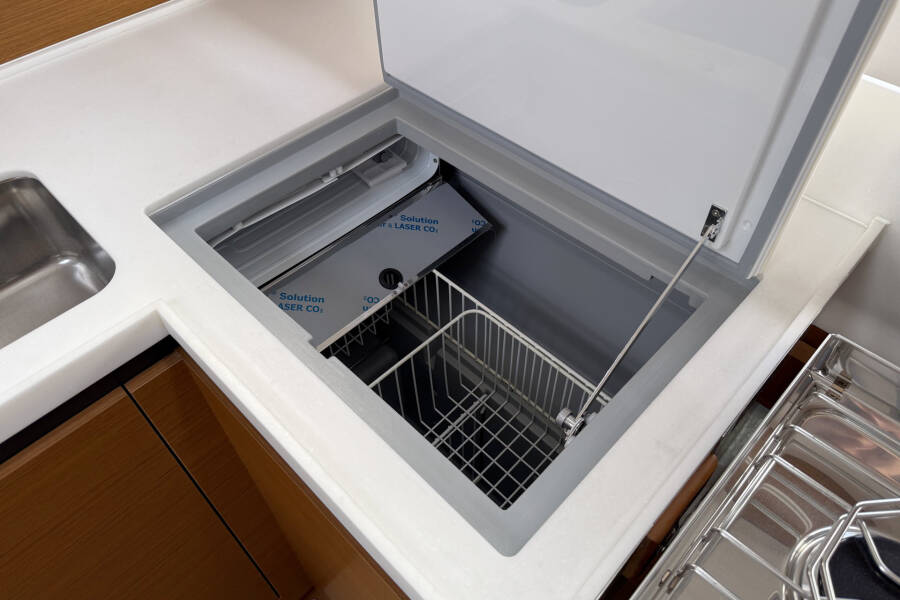 Sun Odyssey 490