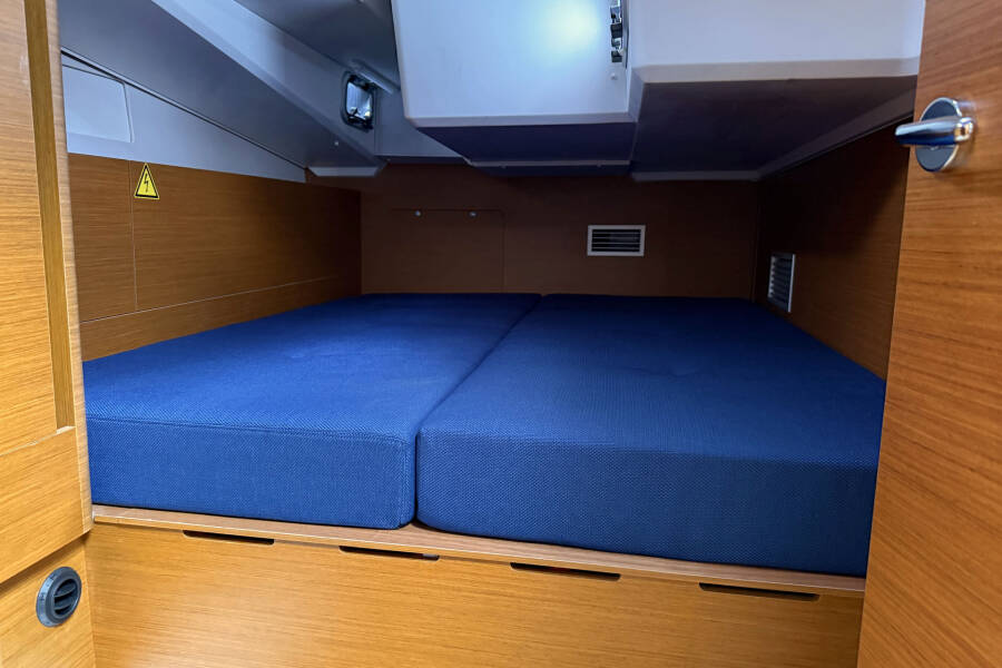 Sun Odyssey 490
