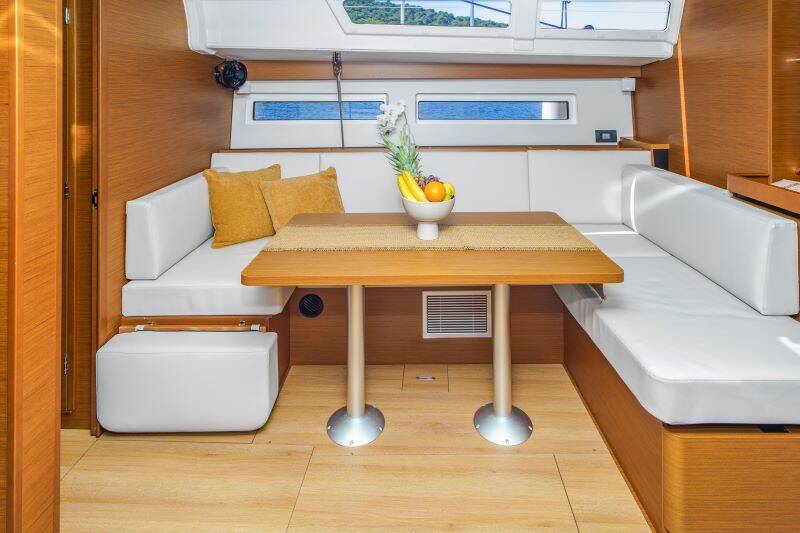 Sun Odyssey 490