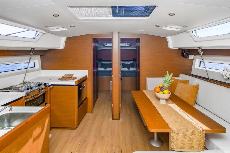 Sun Odyssey 490