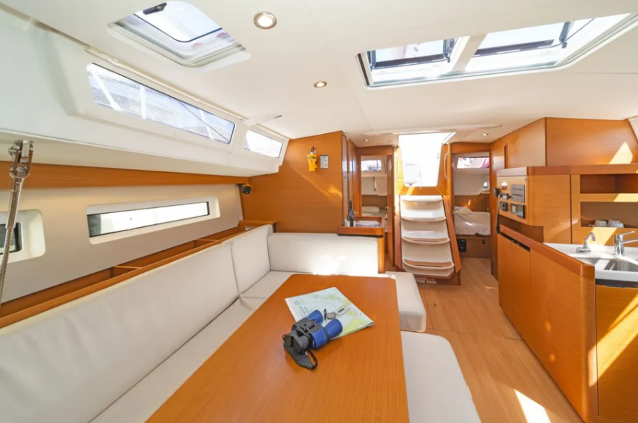 Sun Odyssey 490