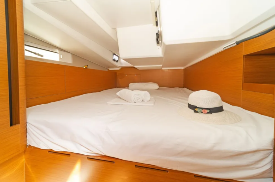 Sun Odyssey 490