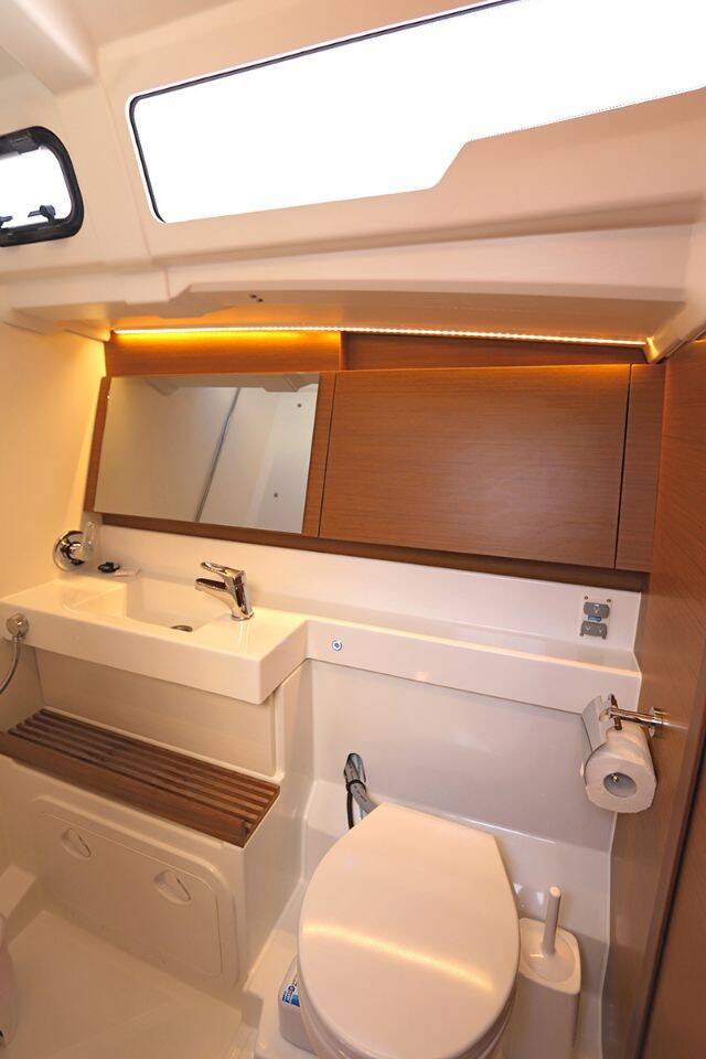 Sun Odyssey 490