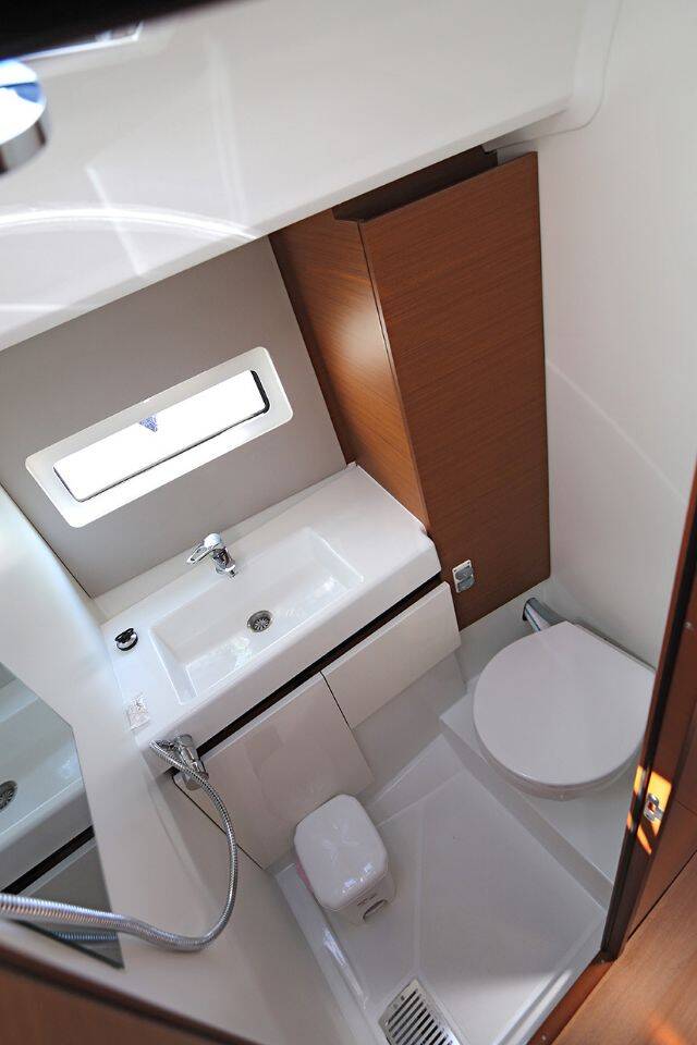 Sun Odyssey 490