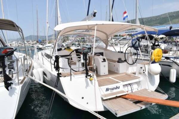 Sun Odyssey 490