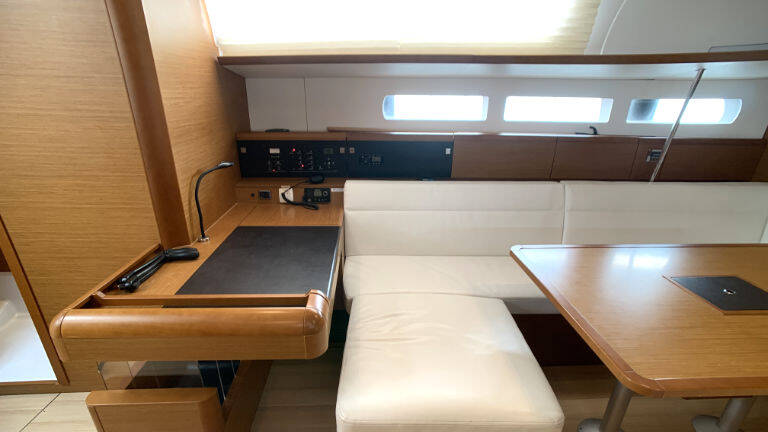 Sun Odyssey 519