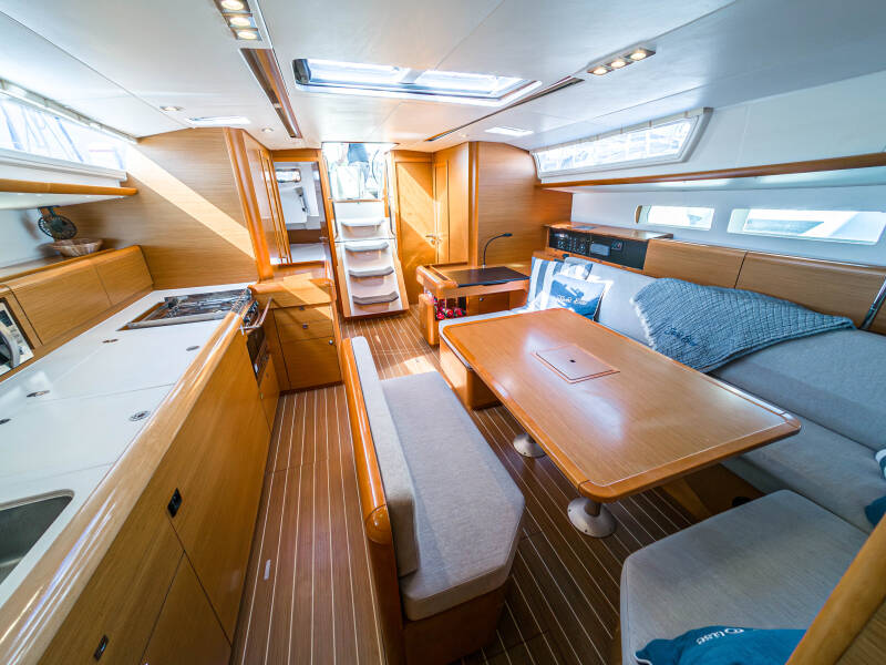 Sun Odyssey 519