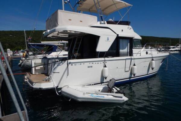 Swift Trawler 35