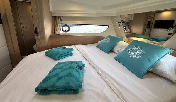 Swift Trawler 37