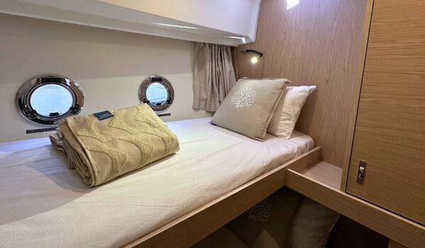 Swift Trawler 37